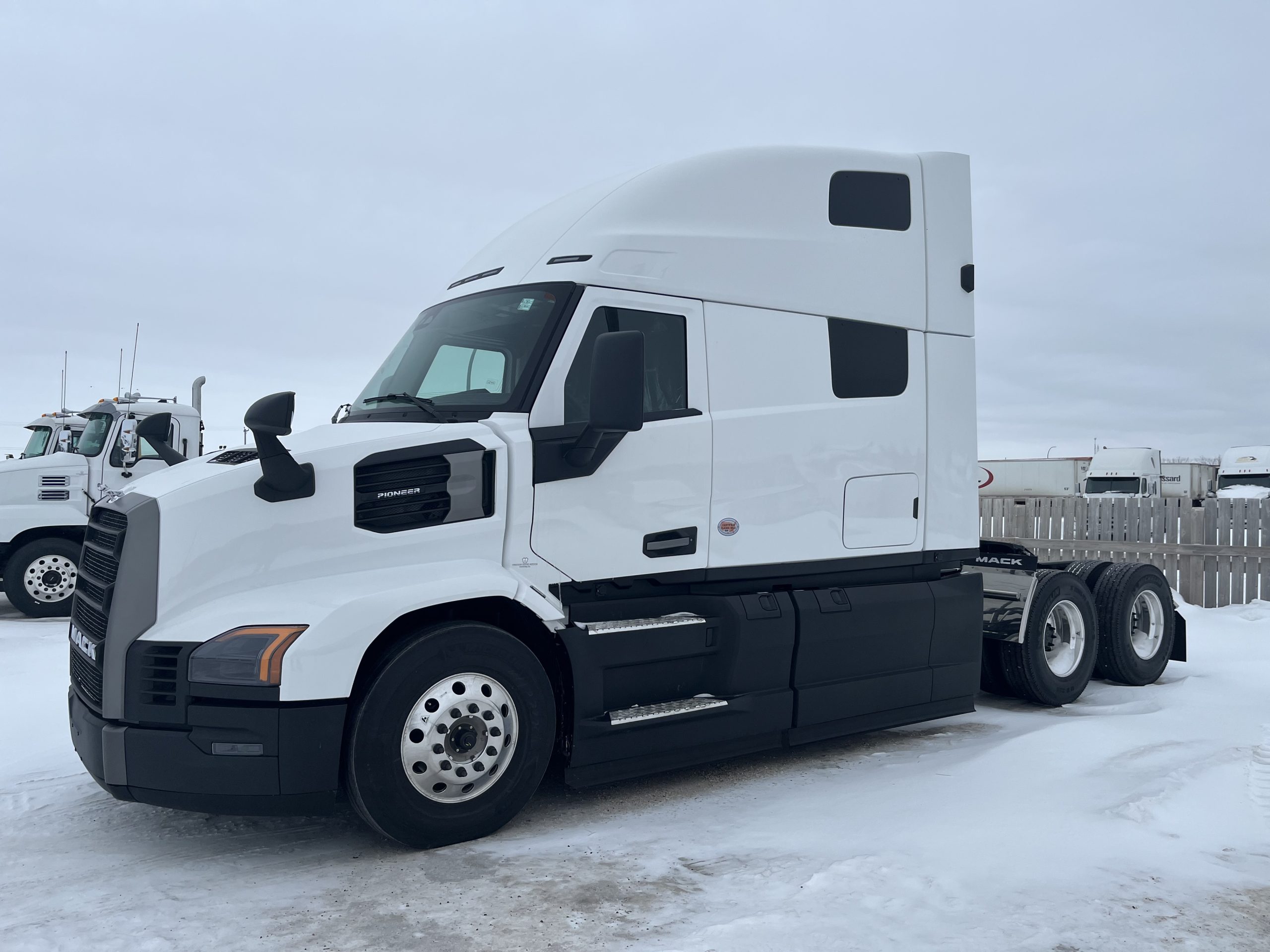2026 MACK PIONEER - image 1 of 1