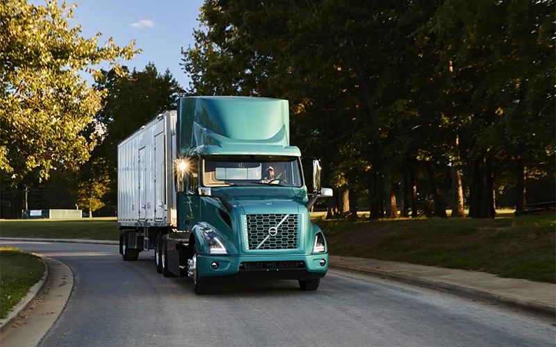 Volvo 6x4 Straight Truck Volvo 6x4 Straight Truck - image 4 of 4