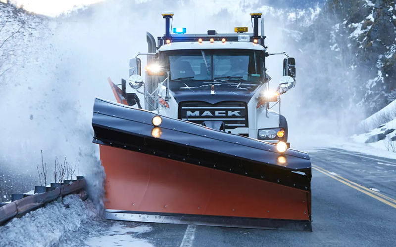 Mack Trucks Legacy Granite - image 1 of 4