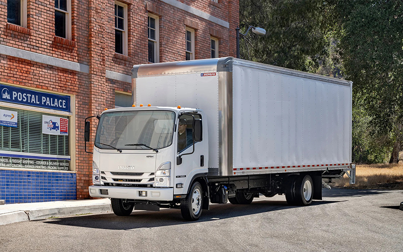 Isuzu NRR Diesel NRR_Curbside_2_LowRes Isuzu NRR Diesel NRR_Curbside_2_LowRes