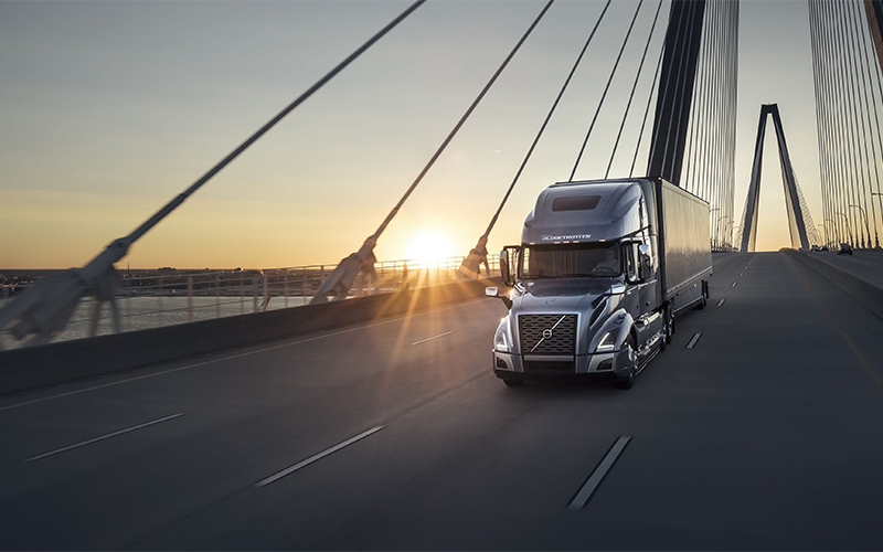 Volvo VNL 300 Volvo VNL 300 - image 1 of 4