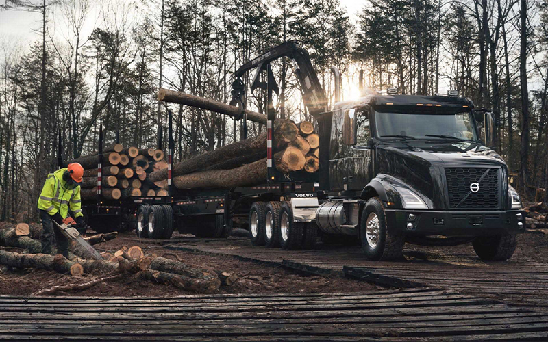 Volvo VNX 300 Volvo VNX 300 - image 3 of 6